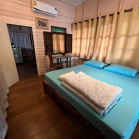 ครูหนูบ้านพัก แหลมงอบ Krunou Baanpak Trat Buitenkant foto