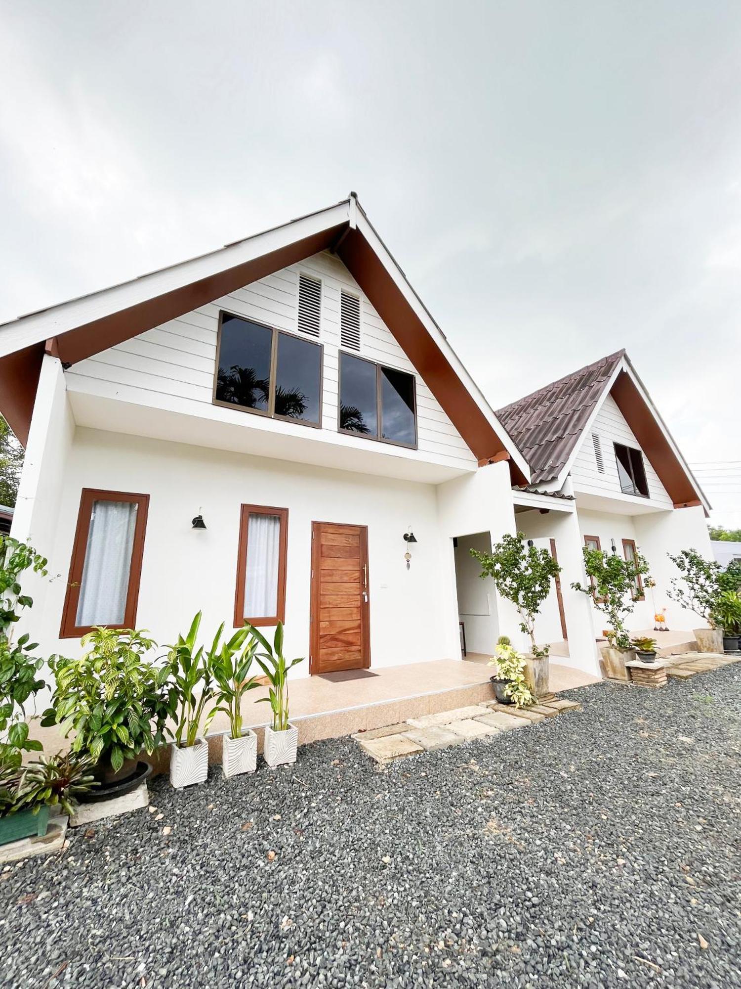 ครูหนูบ้านพัก แหลมงอบ Krunou Baanpak Trat Buitenkant foto