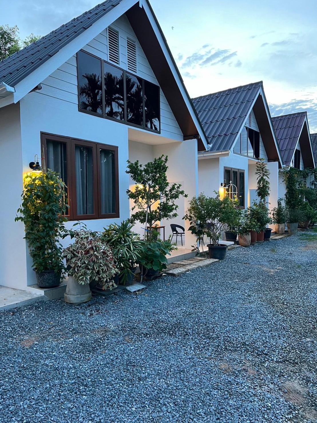 ครูหนูบ้านพัก แหลมงอบ Krunou Baanpak Trat Buitenkant foto